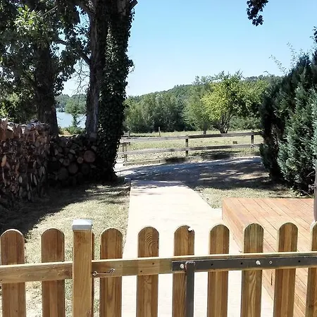 Au Du Gouyre Сasa de vacaciones *